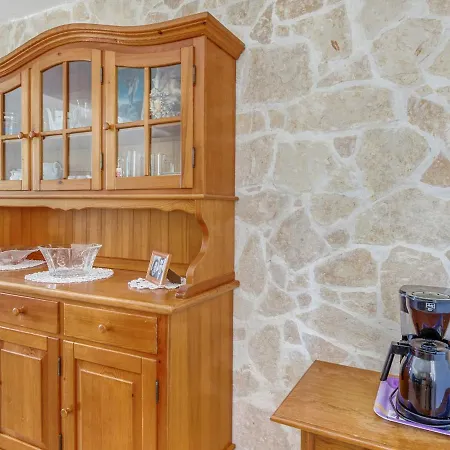 Шале Simplistic Chalet In Poli Nik With Barbecue *